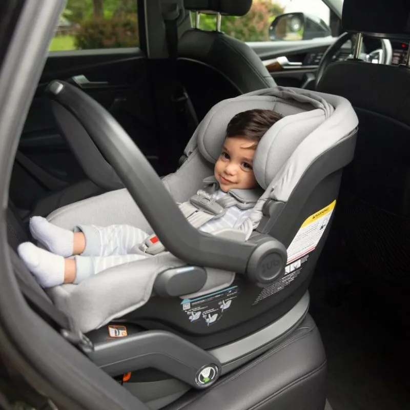 Mesa V2 Infant Car Seat (Damaged Box: New)