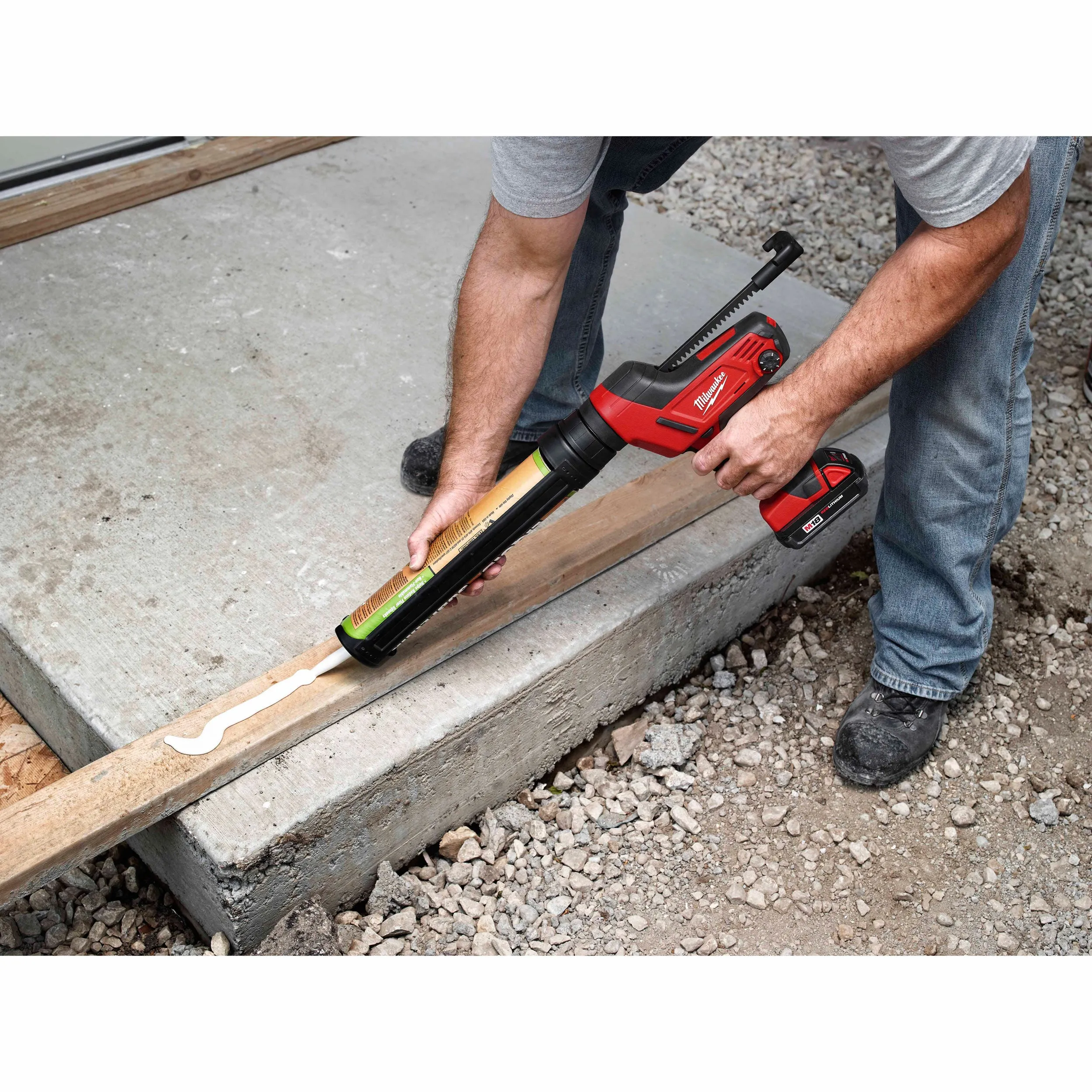 Milwaukee 2641-20 M18 Cordless 10oz. Caulk and Adhesive Gun Bare Tool