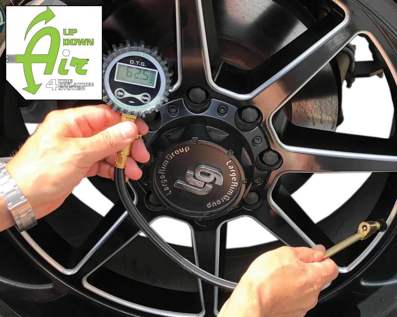 Overland Vehicle Systems Digital Tire Gauge With Valve Kit & Storage Bag - Recon Recovery