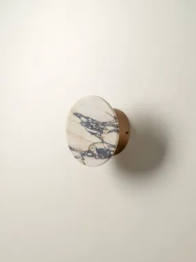 Santi - Calacatta Viola marble and aged brass wall light